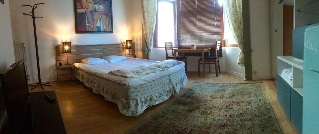 Appart-Hotel Maison De La Lune - Petite Auberge D'Etterbeek Экстерьер фото